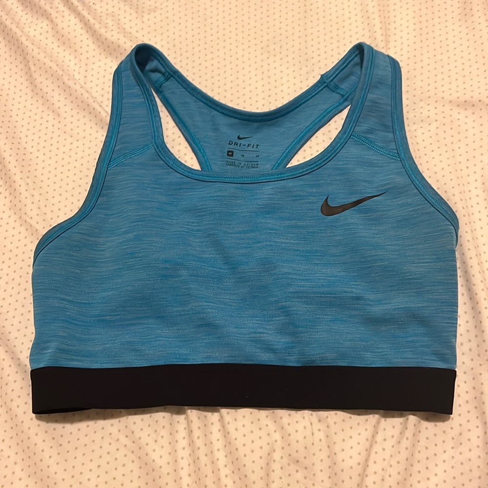 nike sports bra